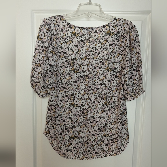 RW&Co. Floral Blouse - Picture 5 of 6